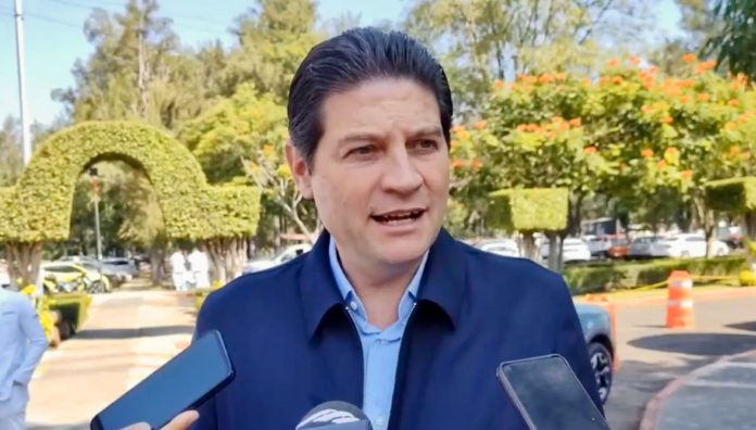 El Presidente Municipal de Morelia, Alfonso Martínez Alcázar, se dijo sorprendido del silencio que han guardado algunos jueces El Presidente Municipal de Morelia, Alfonso Martínez Alcázar, se dijo sorprendido del silencio que han guardado algunos jueces