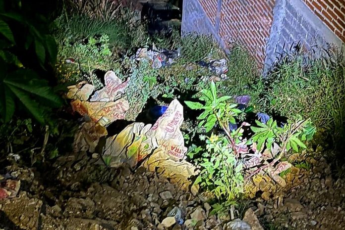 Joven mecánico pierde la vida al volcar una camioneta que reparó, en Los Reyes