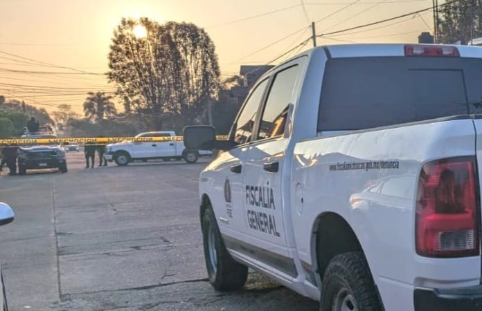 Hombres armados balean a profesor en La Mora, para robarle su camioneta
