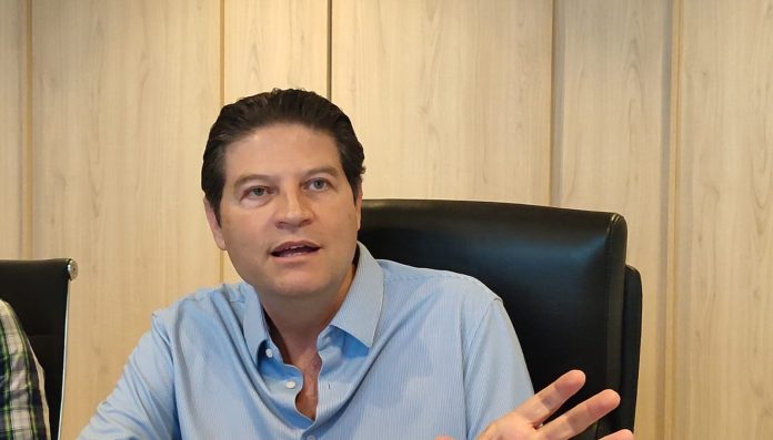 Gobierno estatal pretende imponer autogobiernos en las tenencias de Morelia: Alfonso Martínez