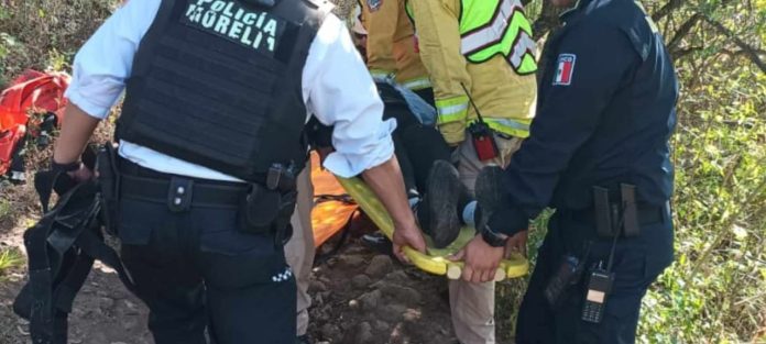 Una mujer ciclista resultó lesionada tras caer a un barranco localizado entre las poblaciones de Jesús del Monte y San José de las Torres,
