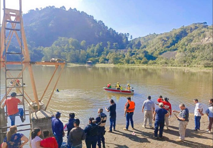 Localizan a joven ahogado en laguna de Tacámbaro