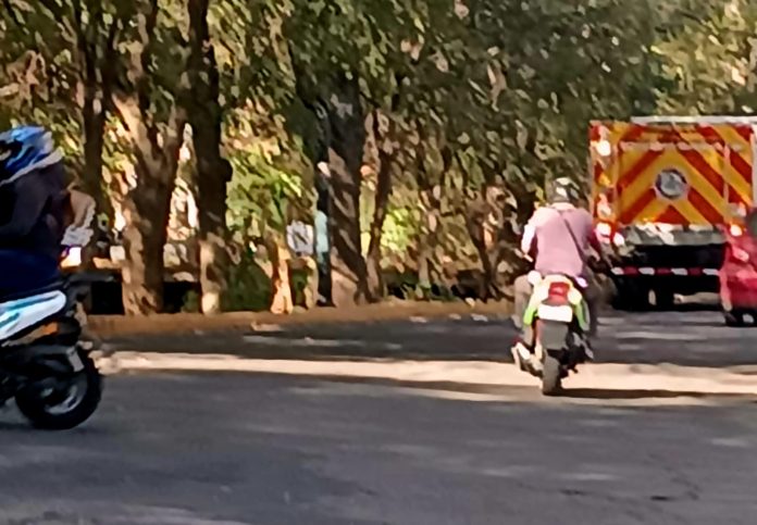 Hombre hallado dentro del Río Chiquito de Morelia muere en el trayecto a un hospital