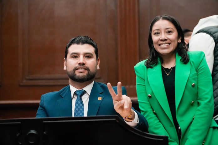 El dirigente estatal del Partido de la Revolución Democrática (PRD), Octavio Ocampo Córdova solicitó licencia para separarse de la diputación local