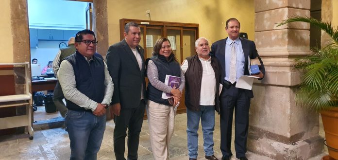 Eduardo Tena Flores, líder del Sindicato Único de Empleados de la Universidad Michoacana, (SUEUM),