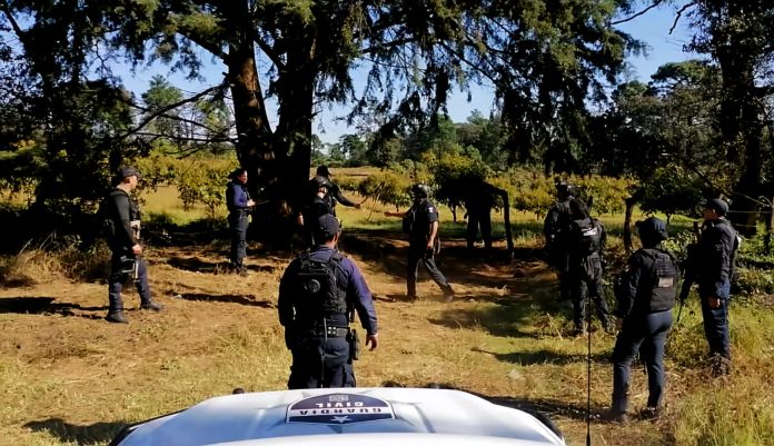Dos detenidos, uno de ellos herido, tras enfrentamiento entre civiles en Cerro de Caltzontzin Dos detenidos, uno de ellos herido, tras enfrentamiento entre civiles en Cerro de Caltzontzin