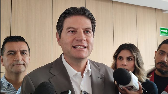 El alcalde moreliano Alfonso Jesús Martínez reviró a la amenaza de denuncia de Jesús Antonio Mora González, dirigente estatal de Morena,