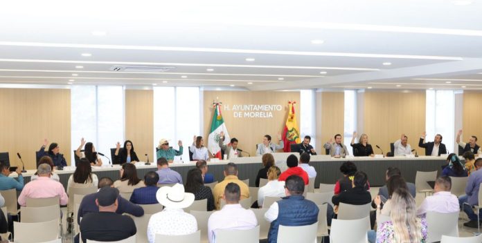 Dona Ayuntamiento de Morelia predio a la SEE para la construcción de dos escuelas