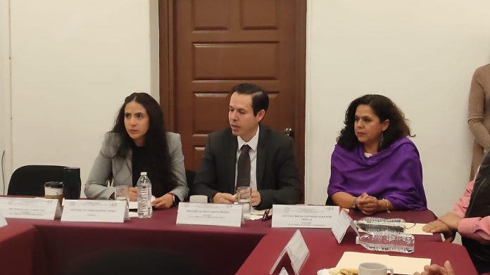 Posponen reforma para condonar deuda de agua a escuelas