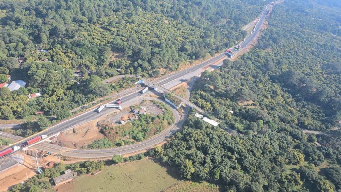 Por tierra y aire SSP refuerza labores de búsqueda de personas en Ziracuaretiro Por tierra y aire SSP refuerza labores de búsqueda de personas en Ziracuaretiro