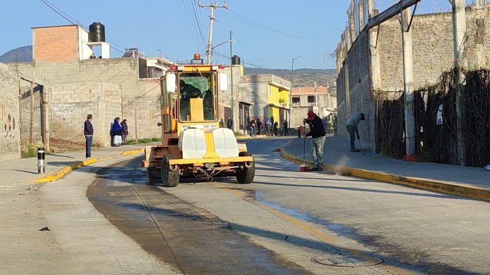 Entrega ayuntamiento de Morelia concreto hidráulico en colonia Leyes de Reforma Entrega ayuntamiento de Morelia concreto hidráulico en colonia Leyes de Reforma