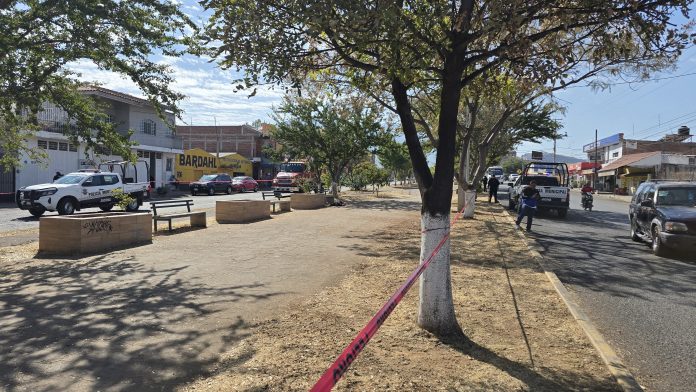 Hombre es ultimado a tiros en la Calzada Sur de Jacona