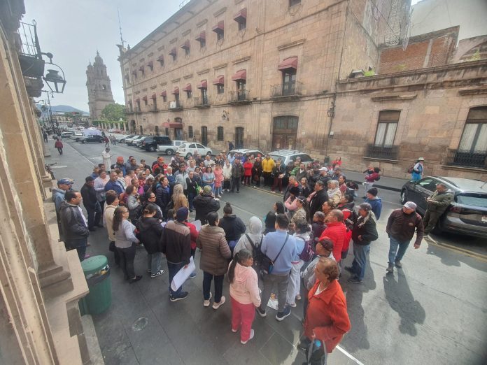 Por compromiso de pago, SUEUM retira plantón