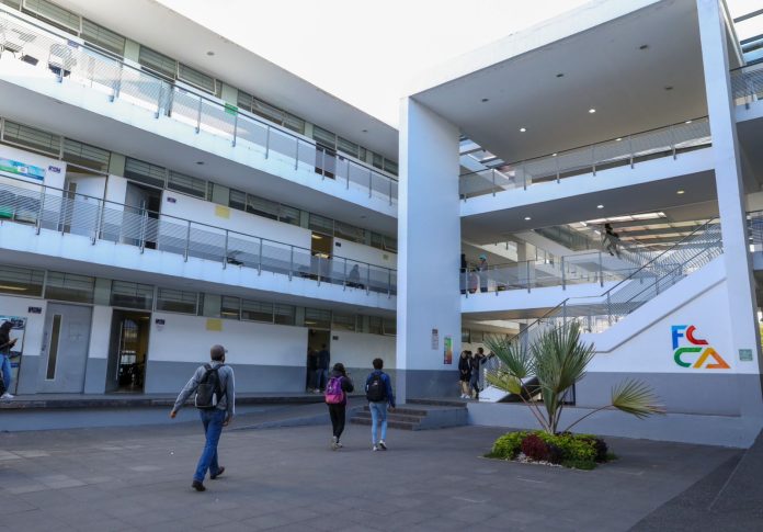 En atención a la demanda de especialistas en áreas específicas del derecho fiscal en el país, la Universidad Michoacana de San Nicolás de Hidalgo