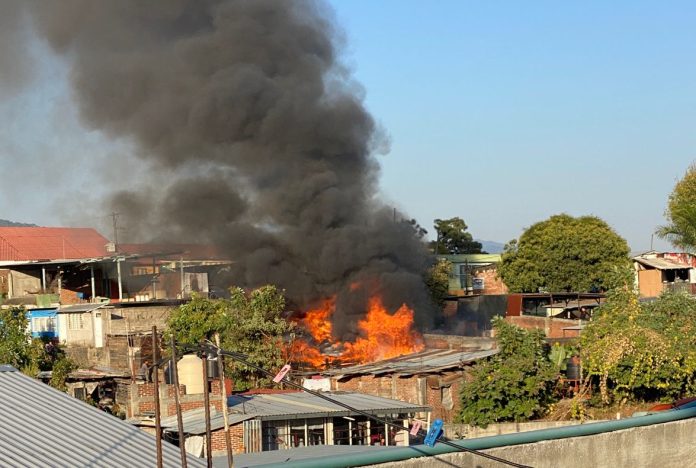 incendio uruapan 2