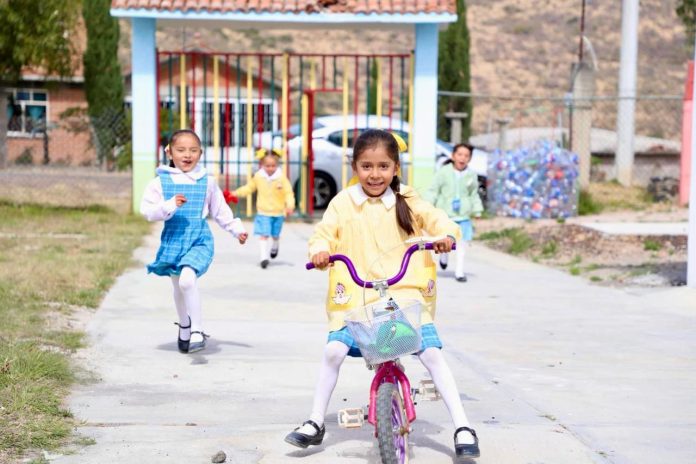 Este jueves regresan a clases más de 900 mil estudiantes de nivel básico en Michoacán