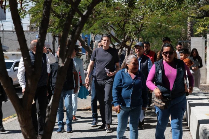 Brinda Alfonso Martínez obras y servicios integrales al Poniente de Morelia