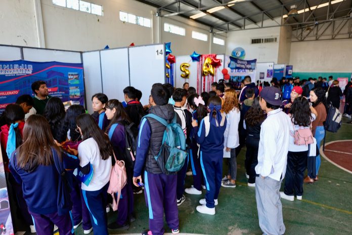 Más de 4 mil estudiantes han visitado la Expo Prepá-rate Morelia