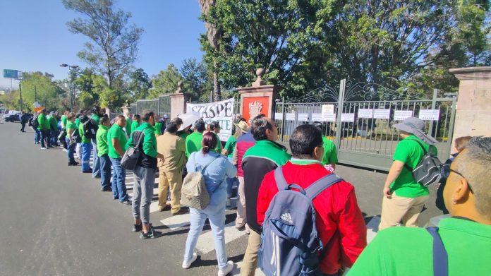Advierte STASPE con radicalizar sus protestas, exigen que SFA permita también el pago con efectivo