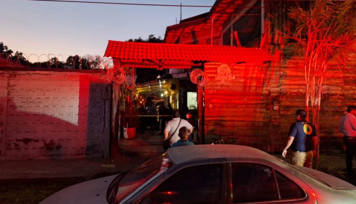 Se registra homicidio en el bar "Winged Bull", de Uruapan