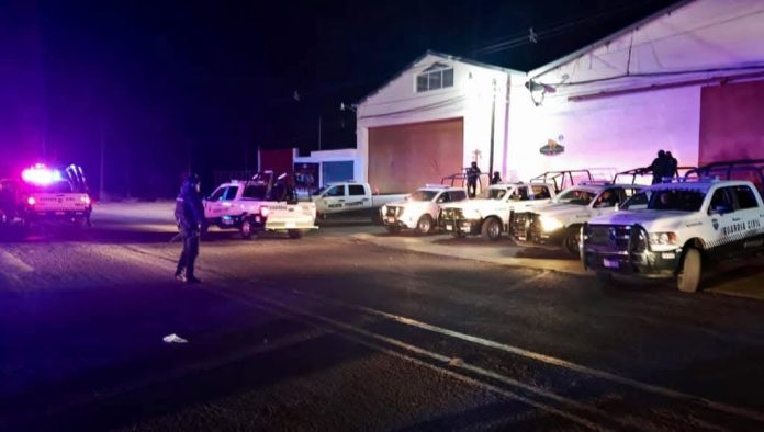 Policías de Queréndaro son atacados por delincuentes fuertemente armados