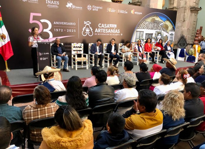 Conmemoran 53 años de la creación de la Casa de las Artesanías de Michoacán