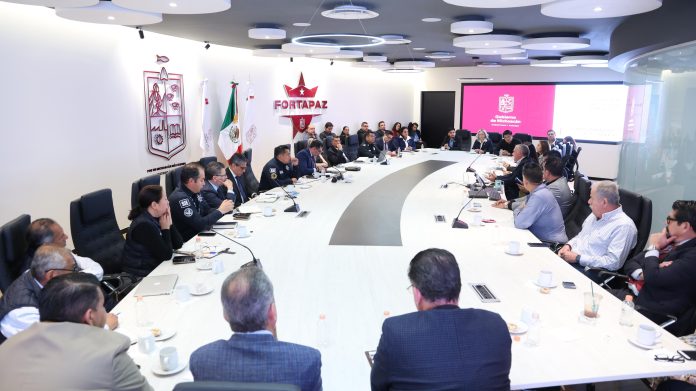 Acuerdan reforzar esquema de seguridad en Michoacán