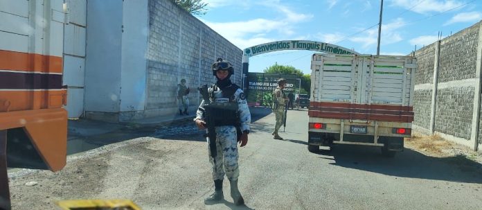 Fuerzas estatales y federales vigilan Tianguis Limonero de Apatzingán