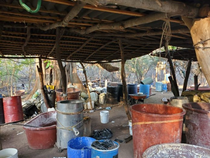 Duro golpe al narco; aseguran laboratorio y 100 kg de mentanfetamina: SSP Duro golpe al narco; aseguran laboratorio y 100 kg de mentanfetamina: SSP