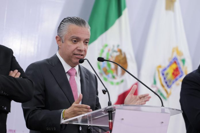 Sólo quejosos en juicio de amparo pagarán en efectivo; Gobierno continúa recaudación digital: Navarro García