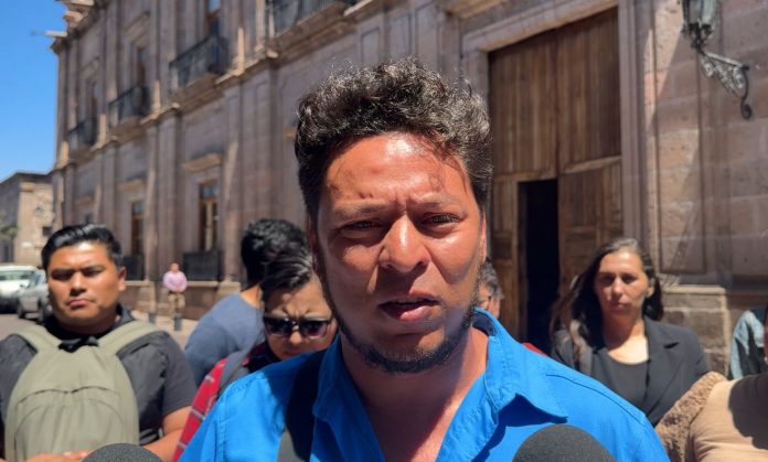 Docentes de Aquila denuncian acoso laboral por supervisor