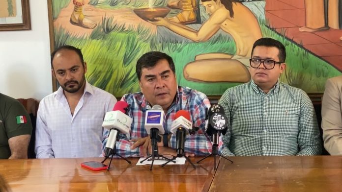 Destituyen a funcionaria municipal por burlarse de accidente en Tacámbaro