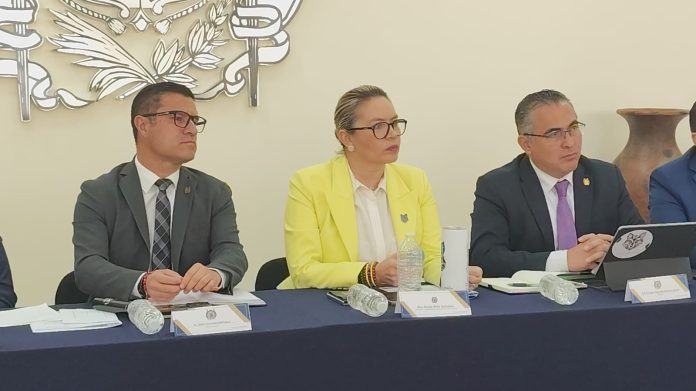 Tras una espera de al menos 4 años, un total de 144 profesores y trabajadores administrativos de la Universidad Michoacana de San Nicolás de Hidalgo