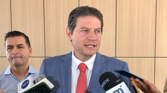 El presidente municipal de Morelia, Alfonso Martínez Alcázar, expresó su respaldo al Arzobispo Carlos Garfias Merlos, al ser cuestionado El presidente municipal de Morelia, Alfonso Martínez Alcázar, expresó su respaldo al Arzobispo Carlos Garfias Merlos, al ser cuestionado