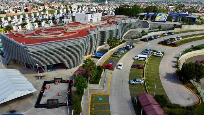 Colegio de Morelia pone en renta sus espacios