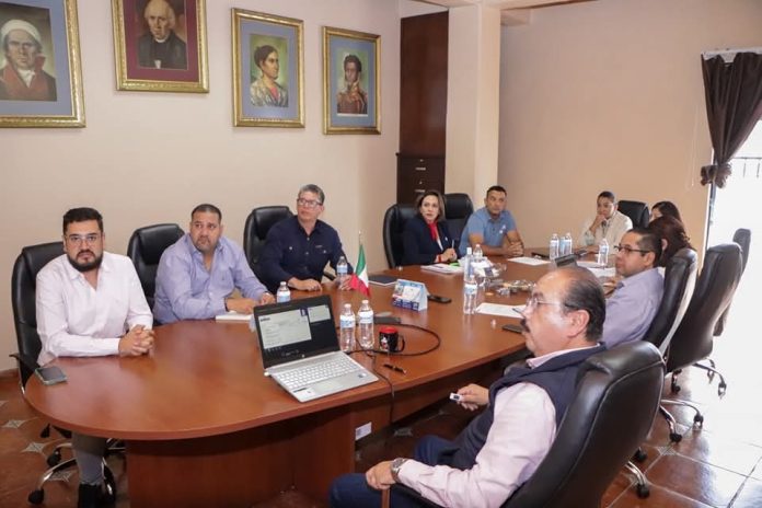 Para garantizar la transparencia y correcta administración de los recursos públicos, la presidenta municipal, Alma Mireya González Sánchez,