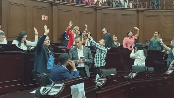 Entre descalificaciones, aprueba Congreso de Michoacán reforma para fortalecer la Soberanía Nacional