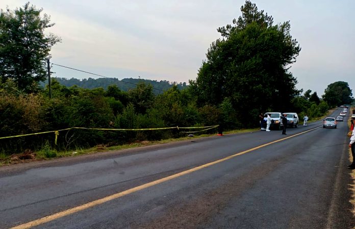 Motociclista muere en accidente sobre la Cuitzitán- Ario de Rosales Motociclista muere en accidente sobre la Cuitzitán- Ario de Rosales
