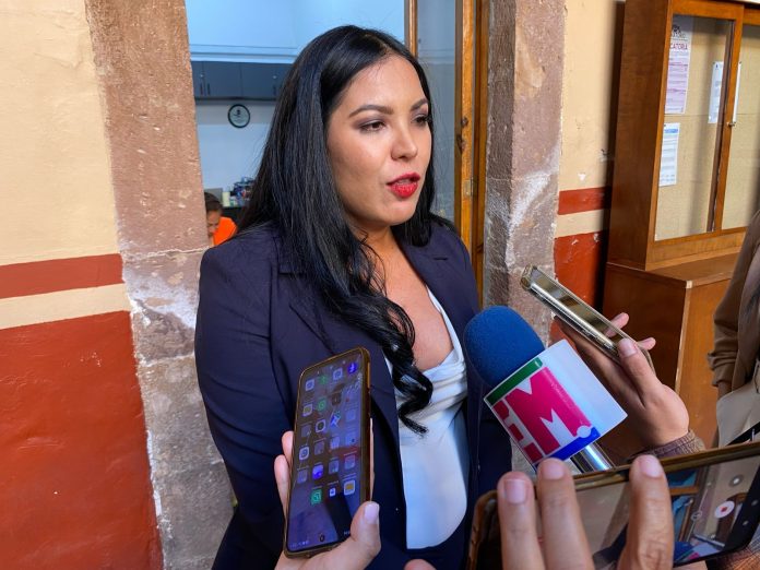 Con la promesa de actuar sin sesgos ni intereses políticos, Marisol Sánchez Zamudio, quien asumió la titularidad de la Fiscalía Especializada