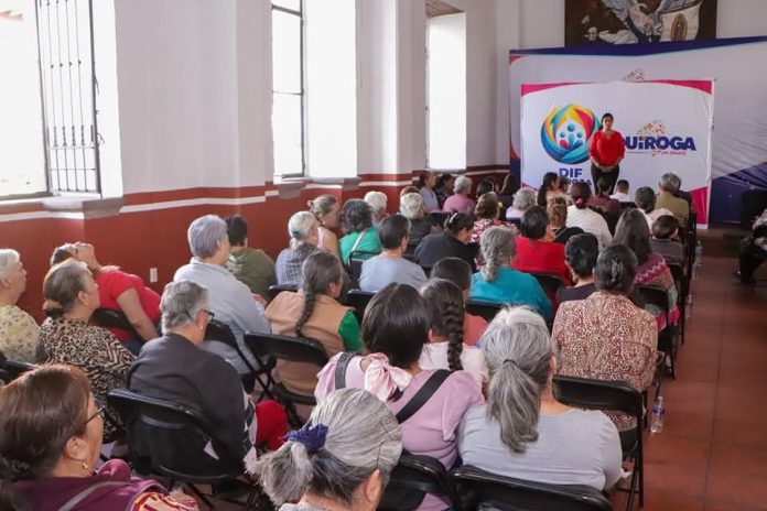 Brinda Gobierno de Quiroga conferencia Empoderamiento de la Mujer Adulta Mayor”