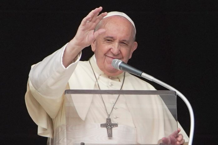 Un derrame cerebral causó la muerte del Papa Francisco: Vaticano