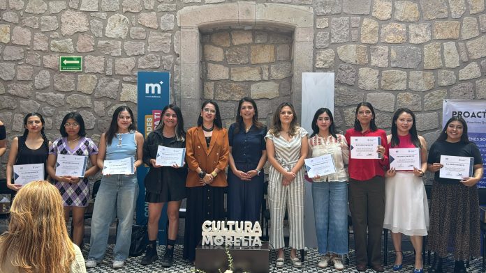 Reconocen el talento artístico de las mujeres morelianas