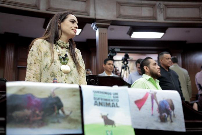 Por un Michoacán que ponga “fin a la crueldad como espectáculo”, respalda Sandra Arreola prohibición de la tauromaquia Por un Michoacán que ponga “fin a la crueldad como espectáculo”, respalda Sandra Arreola prohibición de la tauromaquia