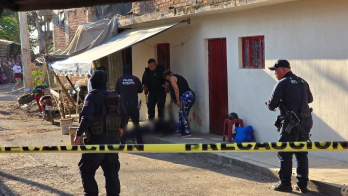 Empistolados acribillan a una mujer en la colonia Revolución de Zamora