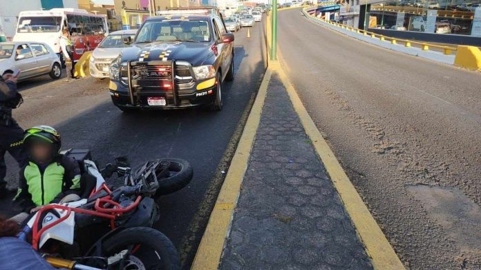 Motociclista se accidenta sobre la Av. Madero Poniente de Morelia