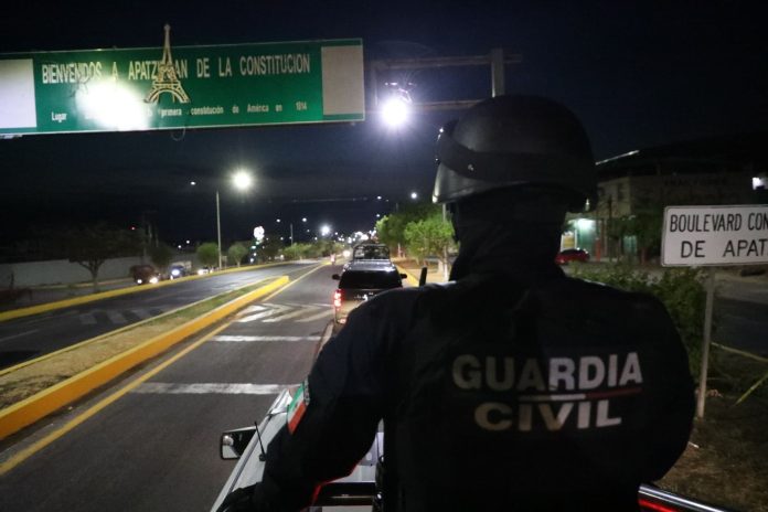Reporta SSP reabierta la circulación en 13 puntos carreteros de Michoacán y dos detenidos