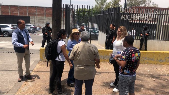Declaran legal la detención de la comandante María Jesús, cuando se manifestaba con otros policías por un salario digno