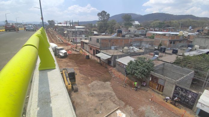 Postergan 3 semanas la conclusión del paso vehicular en Villas del Pedregal Postergan 3 semanas la conclusión del paso vehicular en Villas del Pedregal