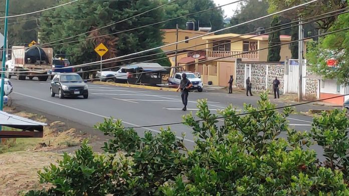 2 policías muertos Tingüindín