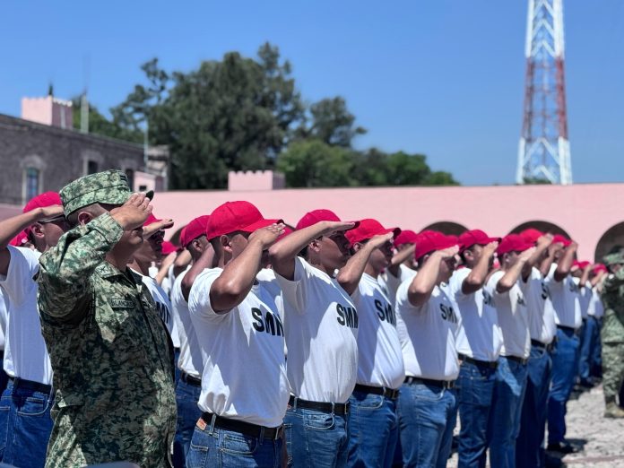 Soldados del Servicio Militar se comprometen a la defensa de México